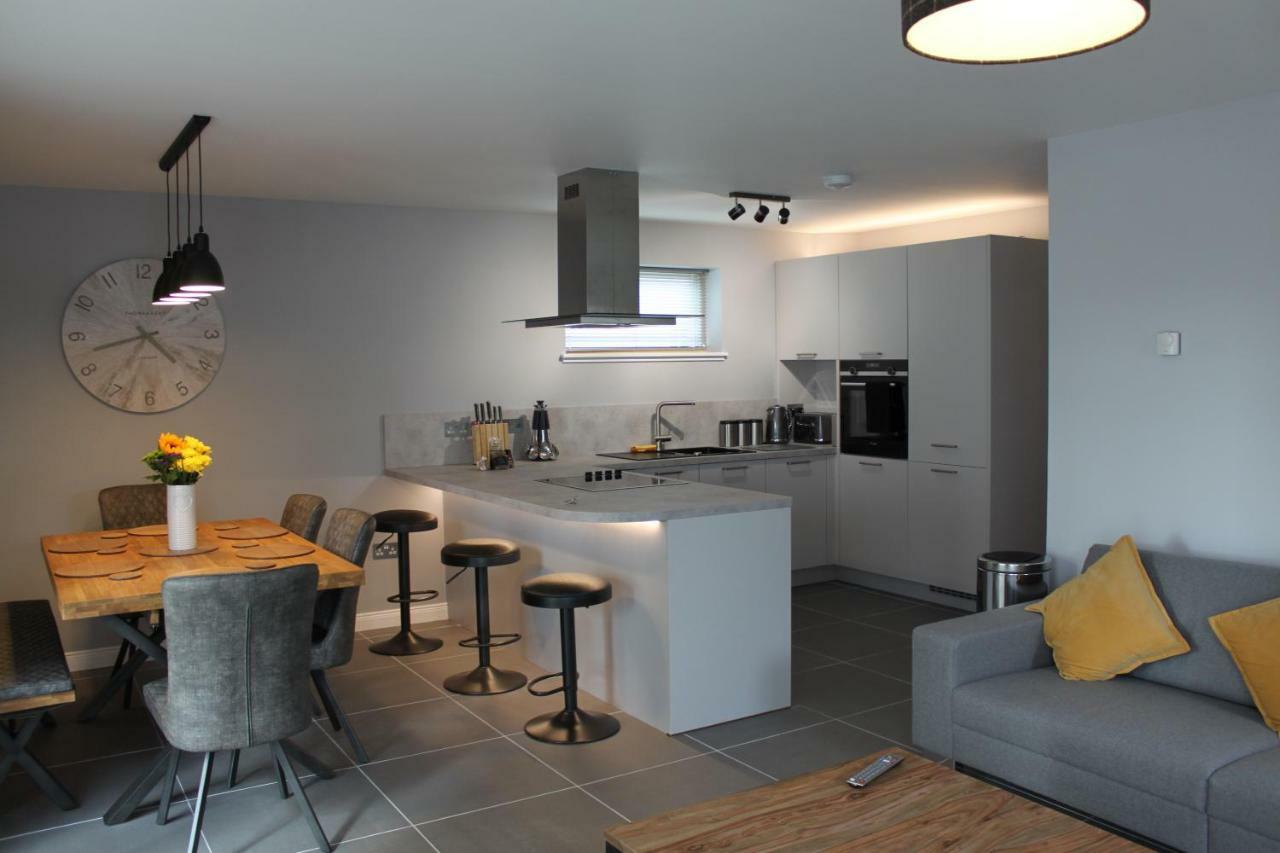 Apartment 1, Frasers Close,